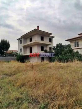 Detached home 210 sqm for sale