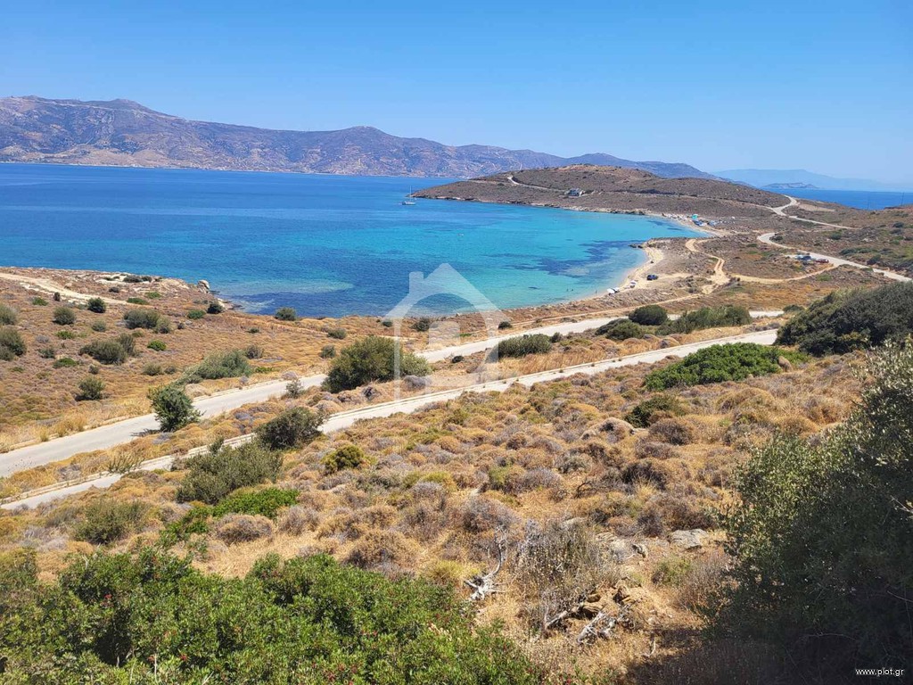 Νησί 675 τ.μ. προς πώληση, Πηγαδάκια Καρύστου