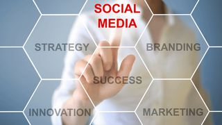 Εργασία για έξτρα εισόδημα (Μέσα από Social Media)