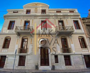 Επιχειρηματικό κτίριο 638 τ.μ. για πώληση