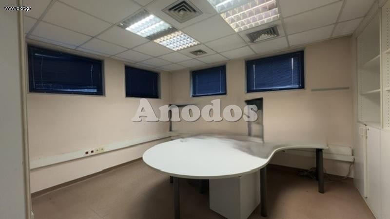 Γραφείο 330 τ.μ. πρός ενοικίαση, Αθήνα - Βόρεια Προάστια, Κηφισιά