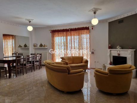 Detached home 183 sqm for rent