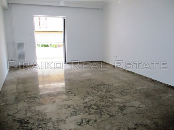 Apartment 80 sqm for rent, Piraeus, Freattida