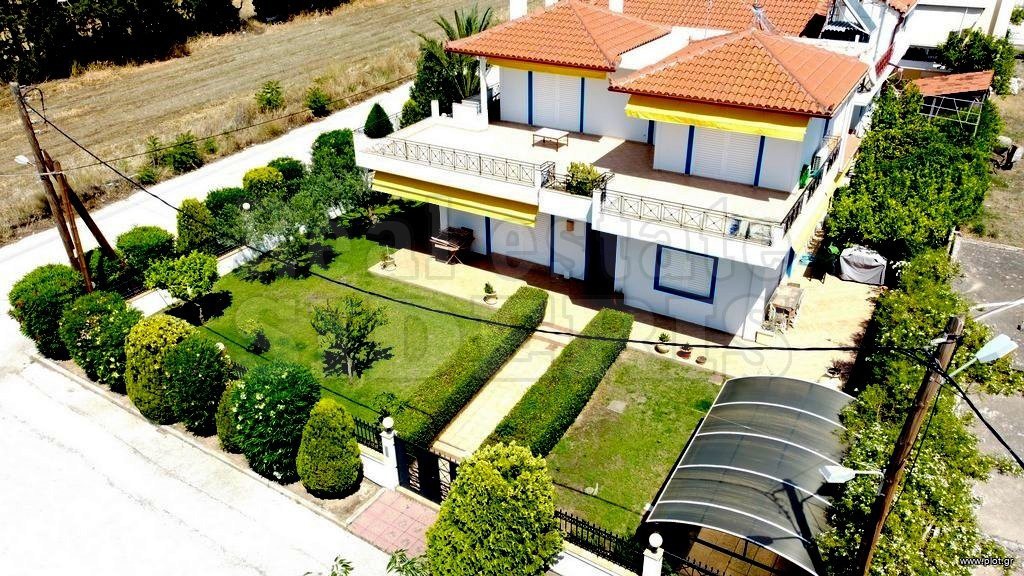 Βίλλα 258 τ.μ. πρός πώληση, Κορινθία, Λουτράκι-Περαχώρα
