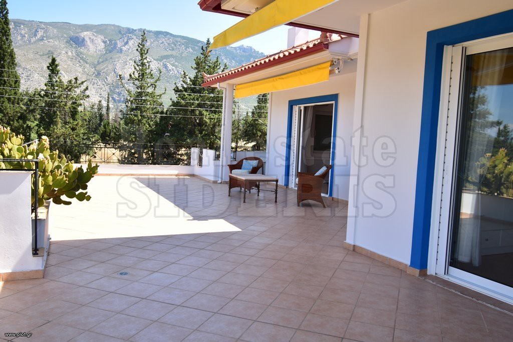 Βίλλα 258 τ.μ. πρός πώληση, Κορινθία, Λουτράκι-Περαχώρα