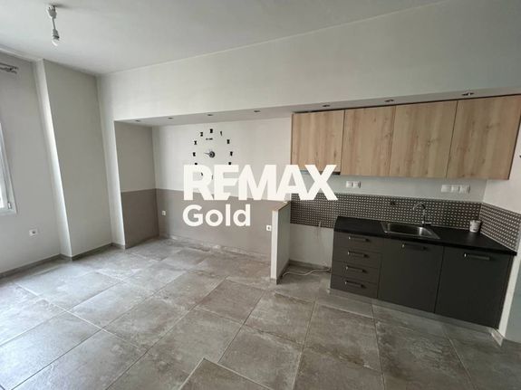 Studio 40 sqm for rent, Thessaloniki - Center, Ladadika