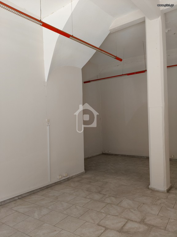 Κατάστημα 48 τ.μ. πρός πώληση, Αιτωλοακαρνανία, Αγρίνιο