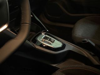 Peugeot 2008 2026 Hybrid-thumb-5