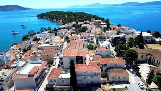 Συγκρότημα διαμερισμάτων 307 τ.μ. για πώληση