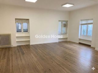Office 200 sqm for rent