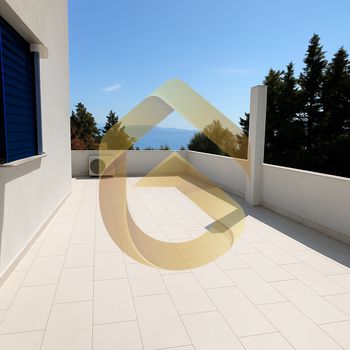 Συγκρότημα διαμερισμάτων 150 τ.μ. πρός πώληση