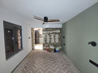 Διαμέρισμα 55 τ.μ. για ενοικίαση, Πειραιάς, Καστέλλα-thumb-17