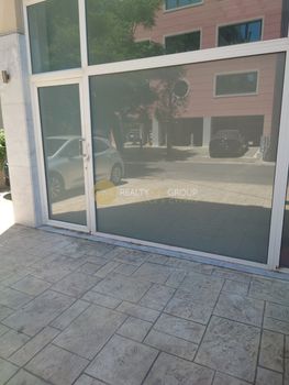 Store 117 sqm for rent
