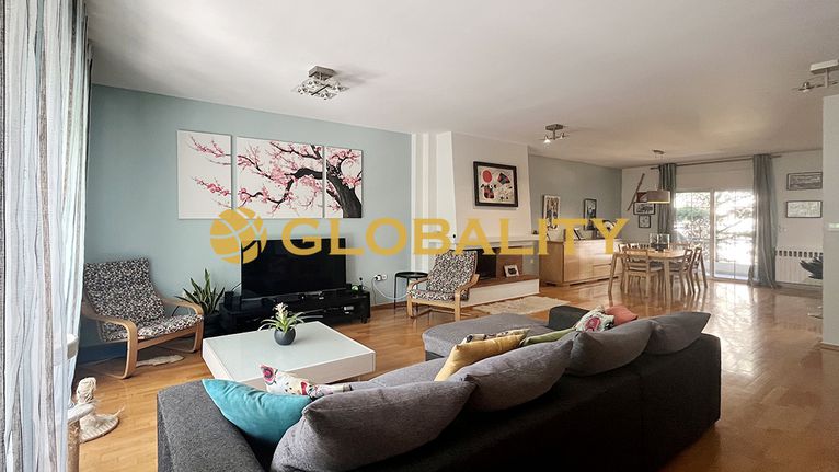 Maisonette 205 sqm for sale, Athens - North, Vrilissia