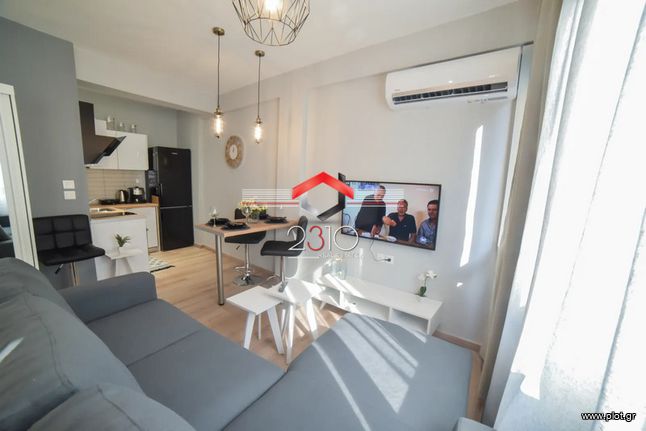 Studio 40 sqm for rent, Thessaloniki - Center, Vardaris
