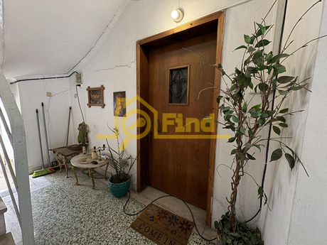 Κτίριο 292 τ.μ. πρός πώληση