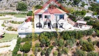 Μονοκατοικία 180 τ.μ. για πώληση