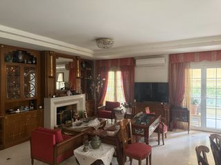 Συγκρότημα διαμερισμάτων 596 τ.μ. για πώληση