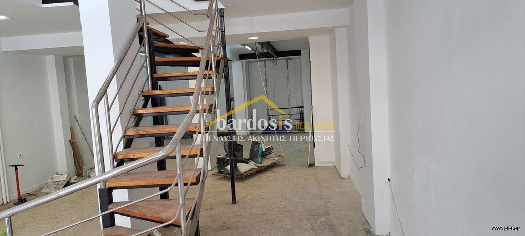 Κατάστημα 250 τ.μ. προς πώληση, Κέντρο Πειραιά
