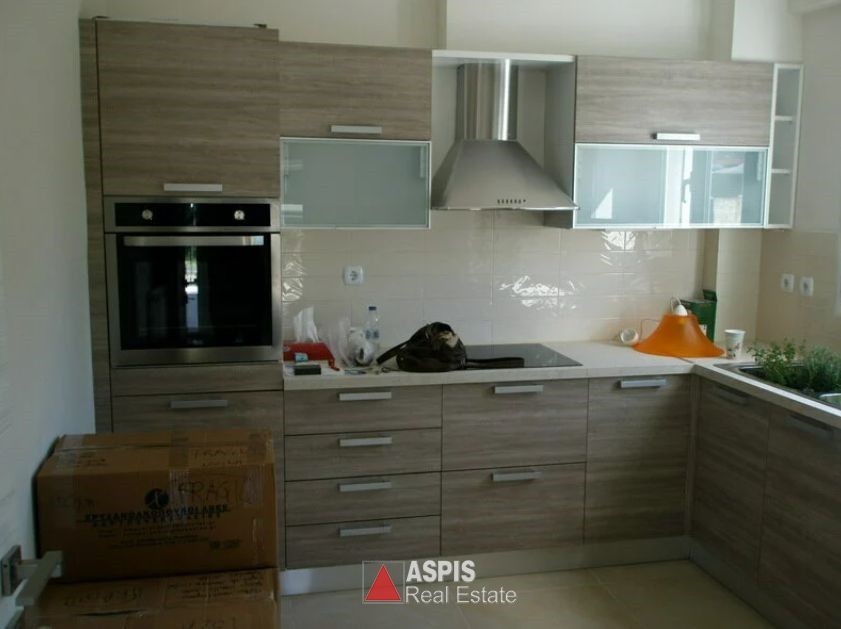 Μονοκατοικία 300 τ.μ. προς ενοικίαση, Λαθουρίζα