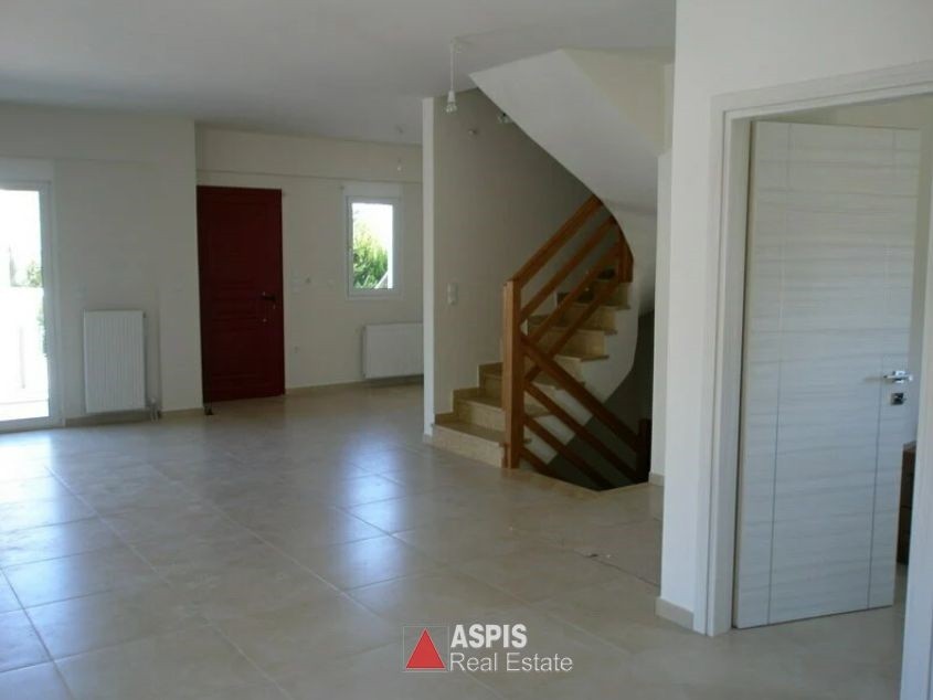 Μονοκατοικία 300 τ.μ. προς ενοικίαση, Λαθουρίζα