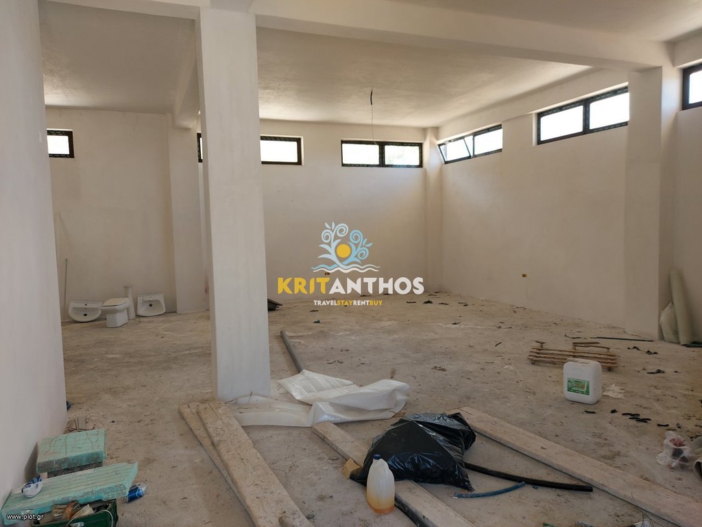 Επαγγελματικό 130 τ.μ. προς ενοικίαση, Γωνιά Νικηφόρου Φωκά