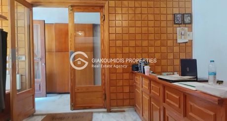 Επιχειρηματικό κτίριο 732 τ.μ. πρός ενοικίαση