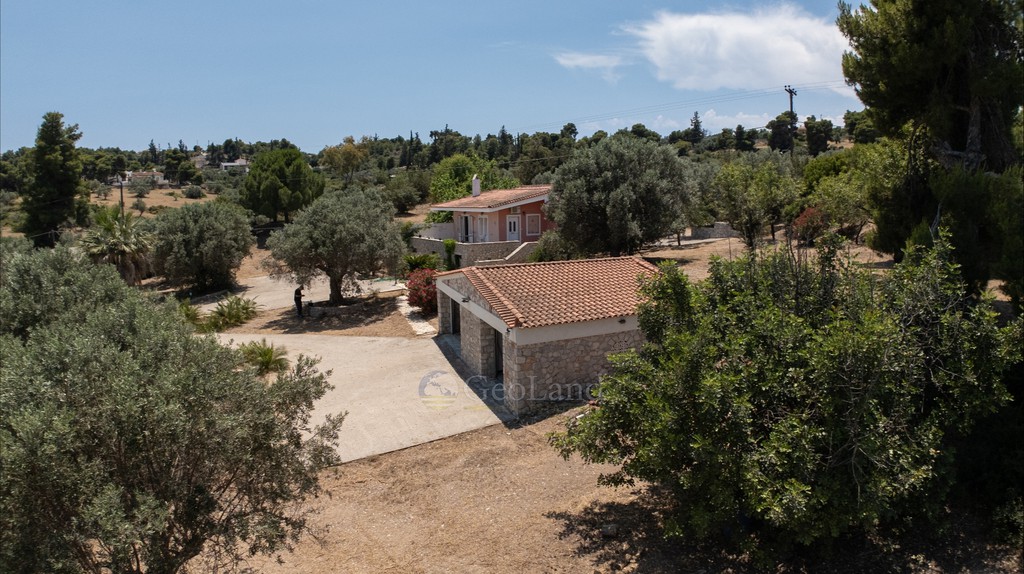 Μονοκατοικία 165 τ.μ. προς πώληση, Πετροθάλασσα