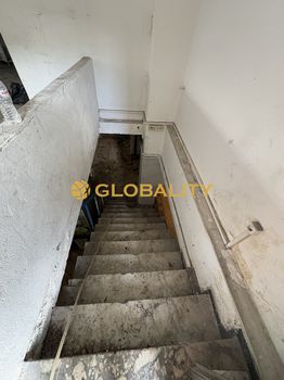 Store 226 sqm for sale