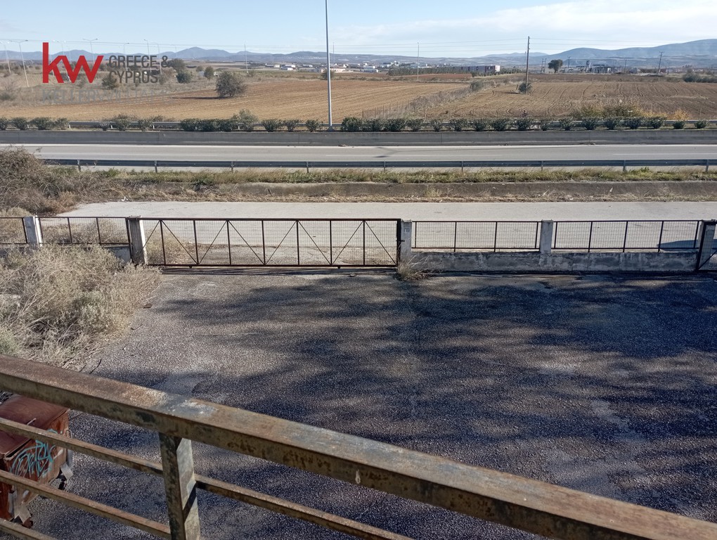 Επιχειρηματικό κτίριο 1.425 τ.μ. προς πώληση, Νεοχωράκιον