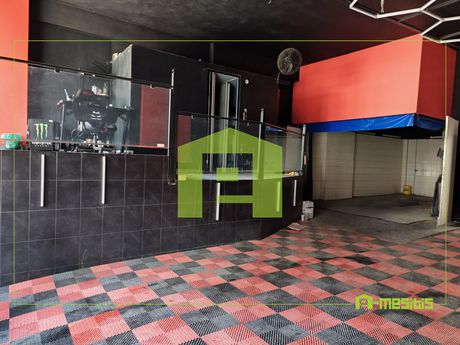 Store 174 sqm for rent