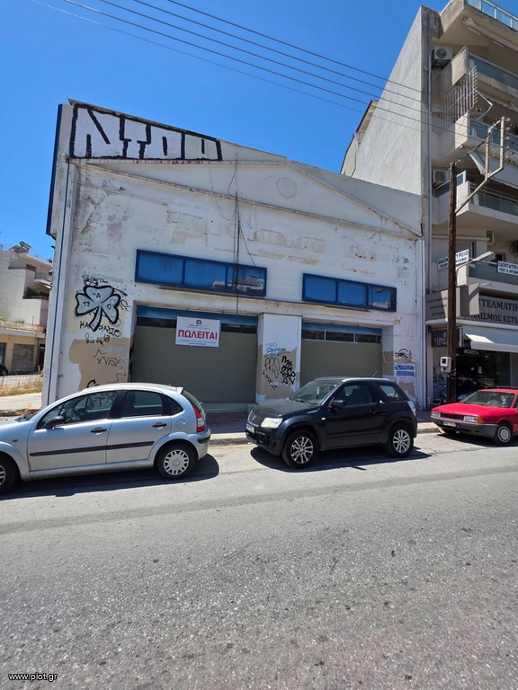 Κατάστημα 1.000 τ.μ. προς πώληση, Κέντρο Καλαμάτας