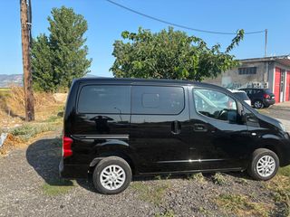Nissan NV 200 2016
