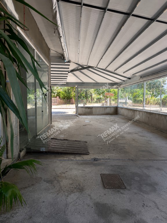 Κατάστημα 328 τ.μ. προς ενοικίαση, Τζιτζιφιές