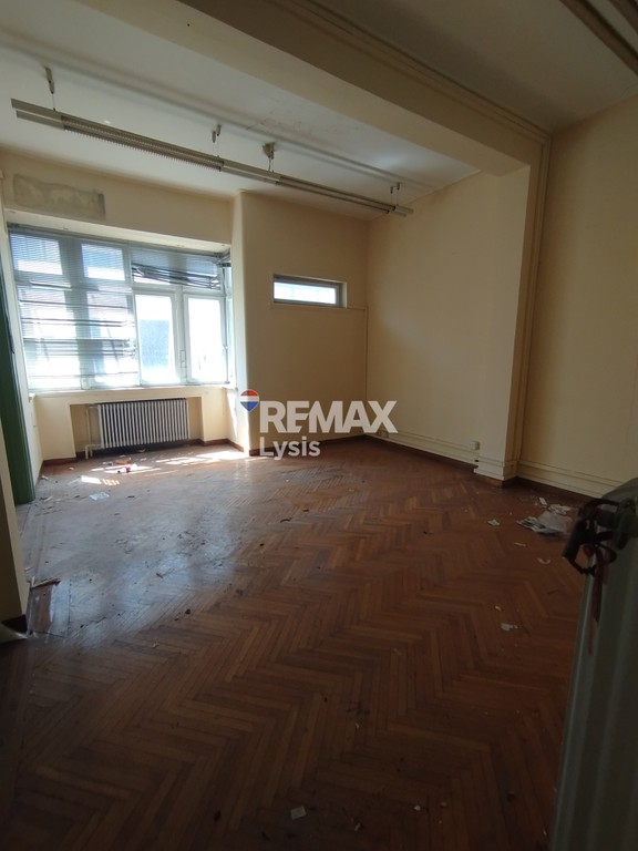Επιχειρηματικό κτίριο 940 τ.μ. πρός πώληση, Αθήνα - Κέντρο, Εξάρχεια - Νεάπολη