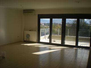 Μεζονέτα 210 τ.μ. για ενοικίαση