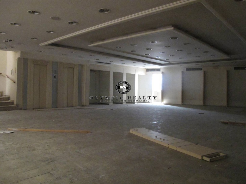 Επιχειρηματικό κτίριο 1.733 τ.μ. πρός ενοικίαση, Αθήνα - Κέντρο, Κέντρο