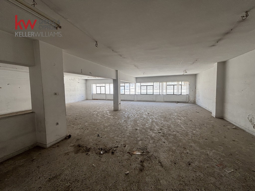 Επιχειρηματικό κτίριο 2.075 τ.μ. προς πώληση, Κέντρο Αθήνας