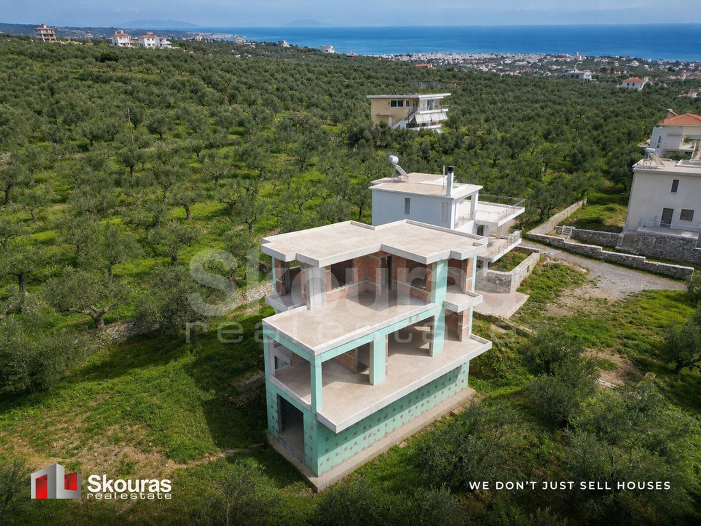 Μονοκατοικία 210 τ.μ. προς πώληση, Καλαμάτα