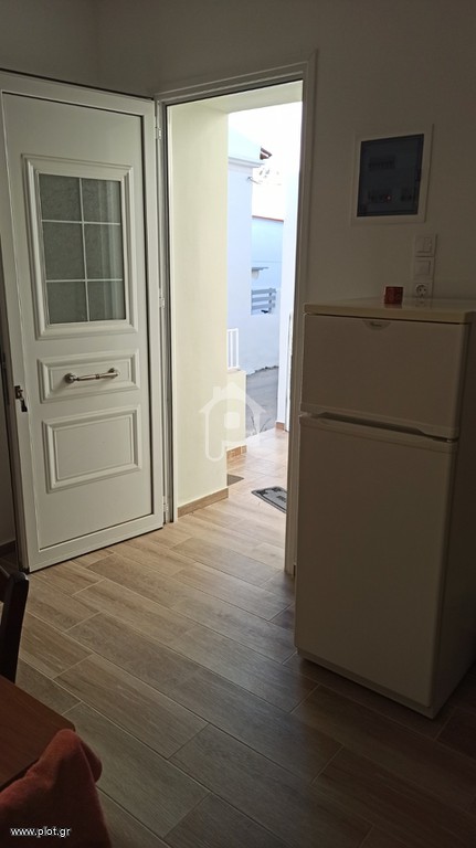 Studio / γκαρσονιέρα 42 τ.μ. προς ενοικίαση, Νησιά Αργοσαρωνικού, Σαλαμίνα