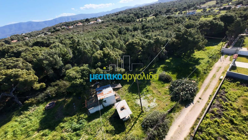 Αγροτεμάχια 1.927,37 τ.μ. προς πώληση, Λουτράκι-Περαχώρα