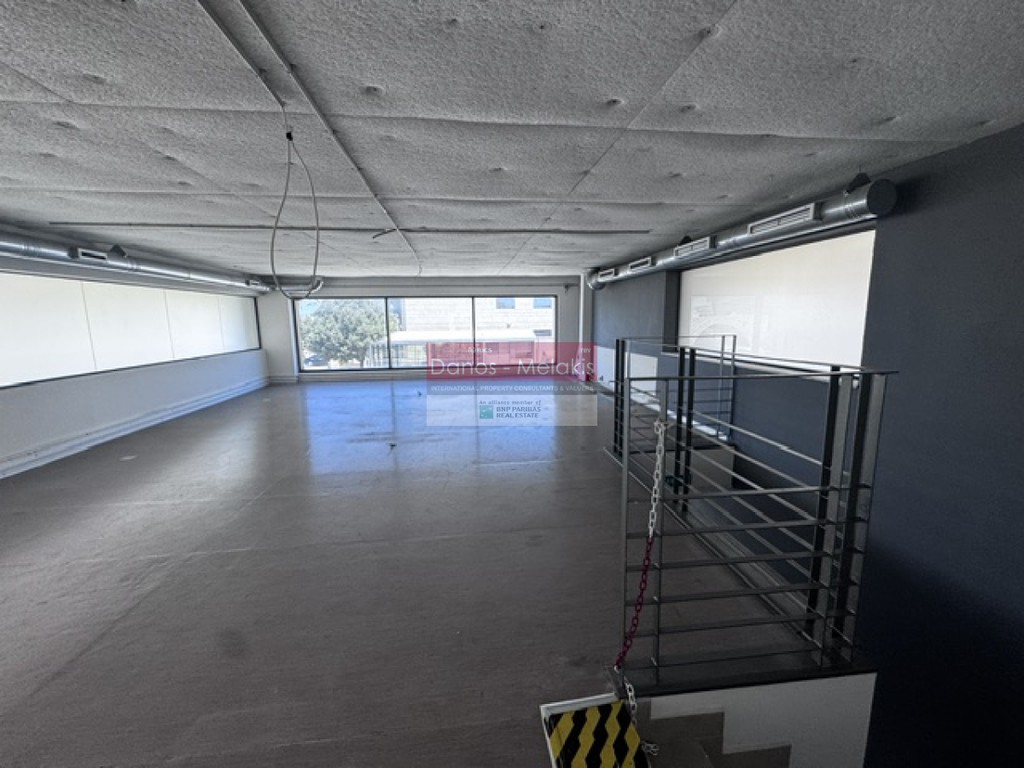 Business bulding 1.650 sqm for rent, Chania Prefecture, El. Venizelos