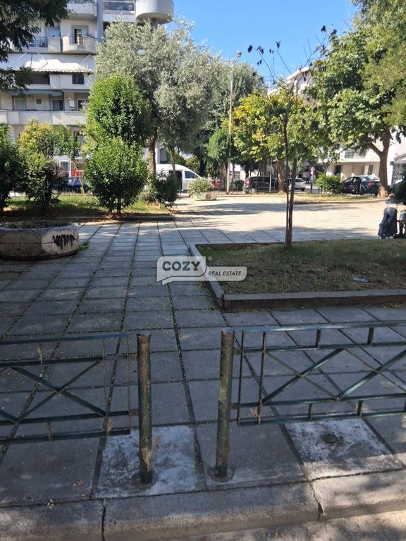 Κατάστημα 90 τ.μ. προς ενοικίαση, Εύοσμο