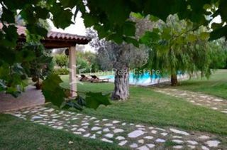 Μεζονέτα 400 τ.μ. για πώληση