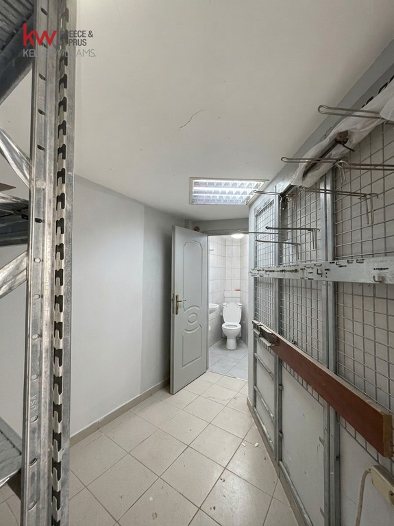 Κατάστημα 180 τ.μ. προς ενοικίαση, Καμίνια