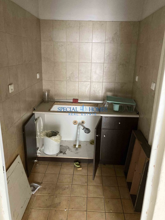 Επιχειρηματικό κτίριο 830 τ.μ. πρός πώληση, Μαγνησία, Βόλος