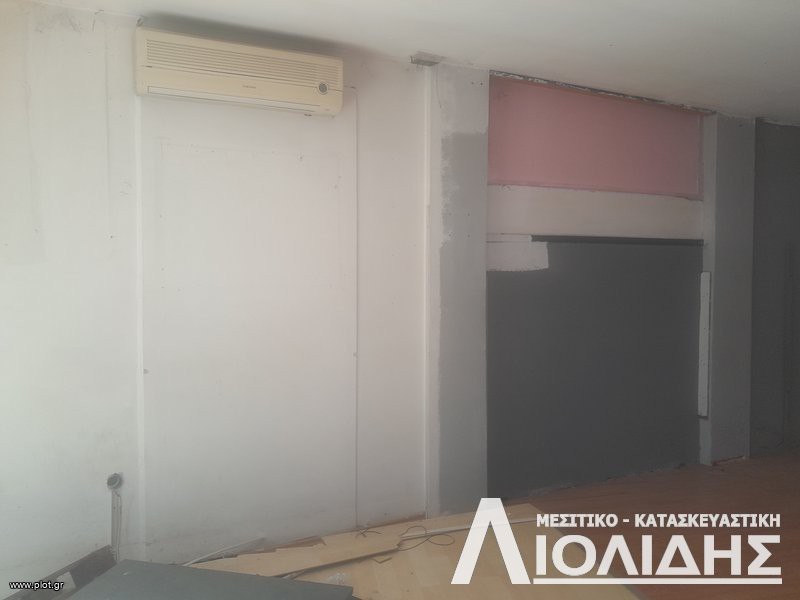 Κατάστημα 220 τ.μ. προς ενοικίαση, Λαγκαδάς