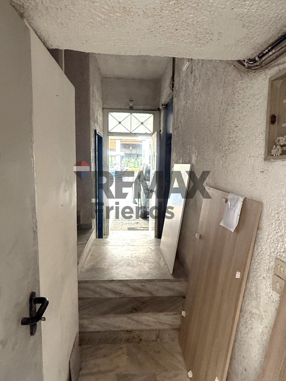 Επιχειρηματικό κτίριο 240 τ.μ. προς πώληση, Κολωνός