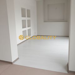 Office 100 sqm for rent
