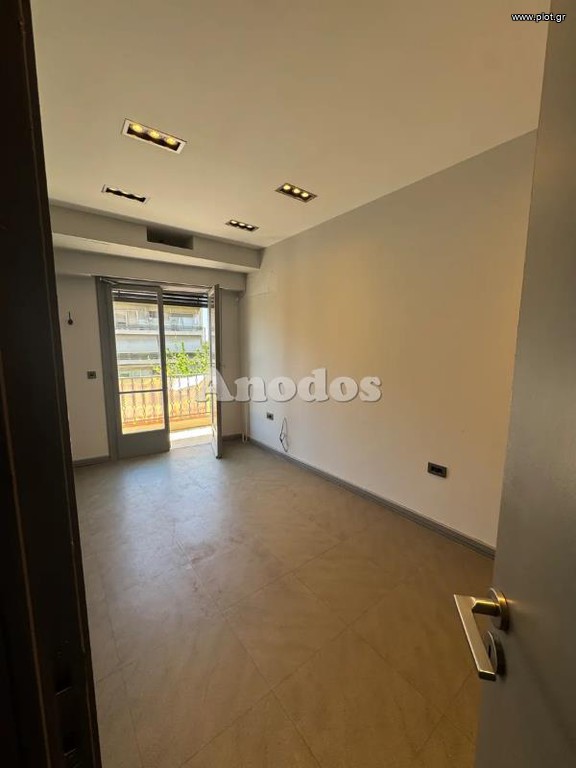 Γραφείο 108 τ.μ. προς πώληση, Hilton